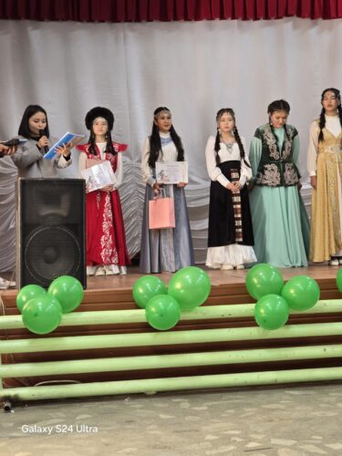 "Кыргыз аруусу" и Осенний бал: день творчества и традиций в нашей школе